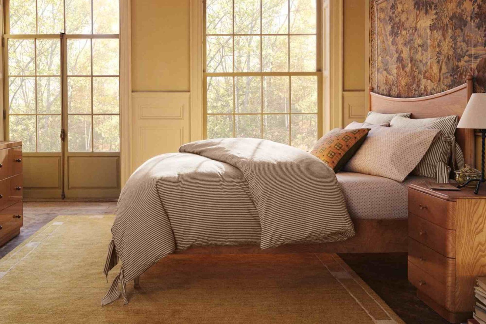 The Elegance Of The West Elm Wright Bed — Practical Tips and